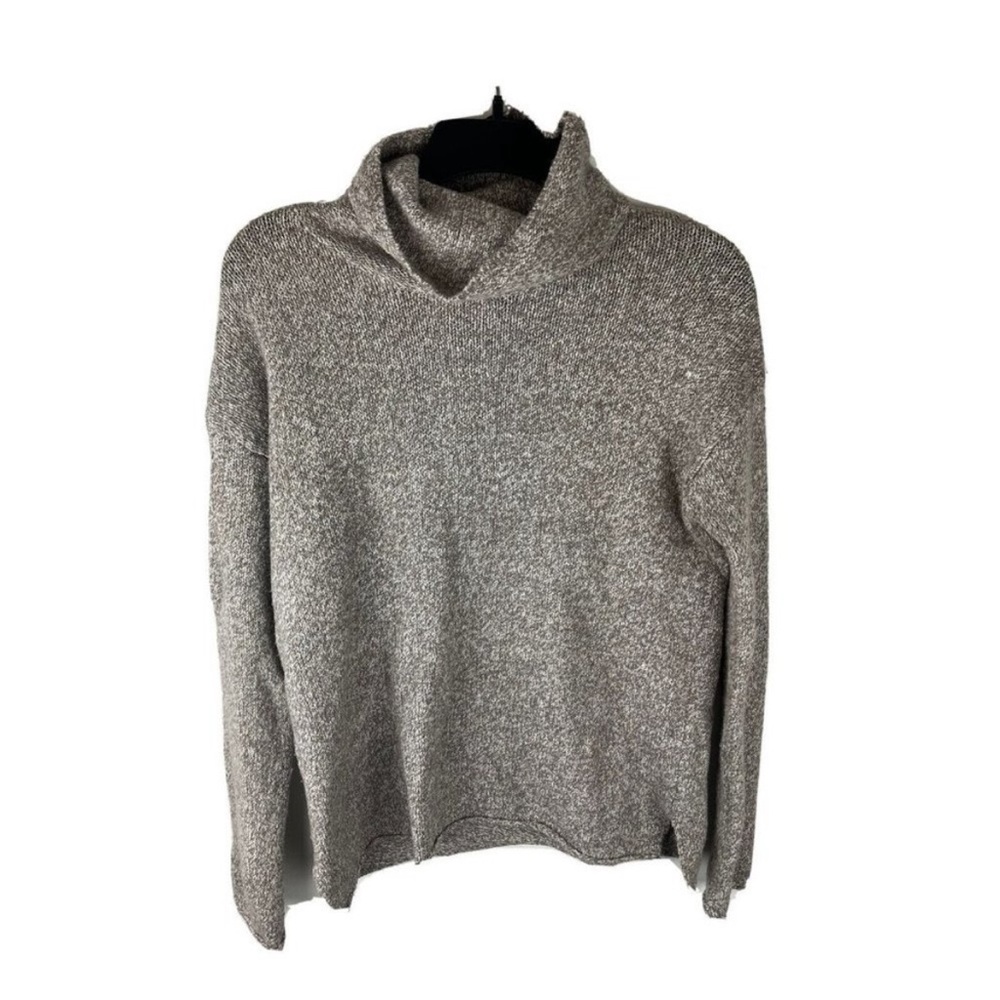 NWOT Athena turtleneck sweater
